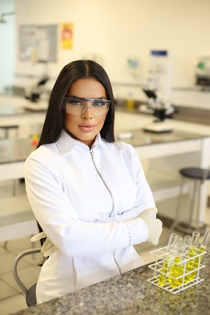 Queda capilar pós-covid, saiba como tratar Saúde