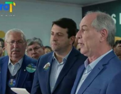 Ciro Gomes reafirma candidatura Política