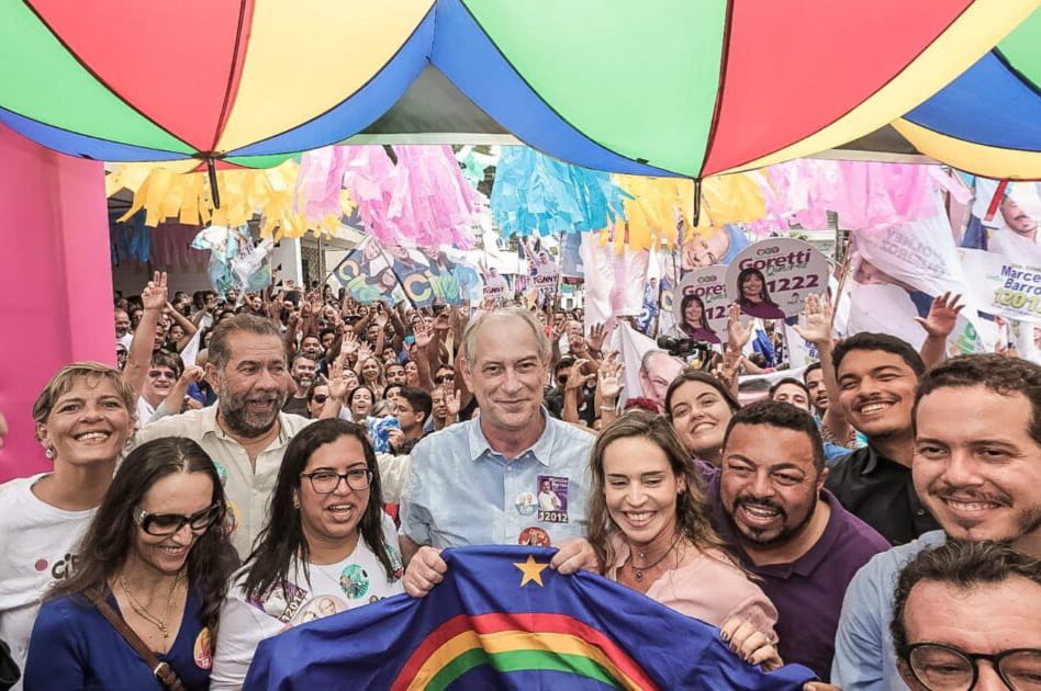 PDT inaugura Casa 12 em Recife Política