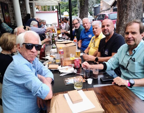 Aniversário do Pintassilgo Colunismo Social