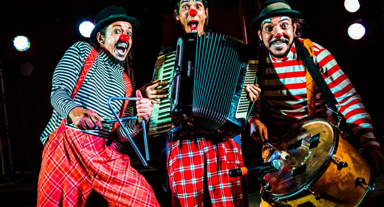 Difusão Poética recebe Caravana Circo Artetude Cultura