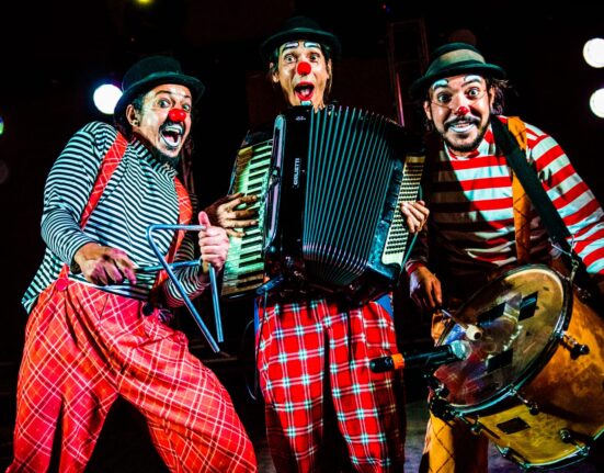 Difusão Poética recebe Caravana Circo Artetude Gastronomia
