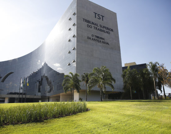 TST abre novas inscrições para estágios de nível superior Festival