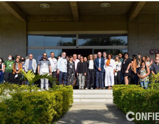 O 5°Congresso do CONFIES Colunismo Social