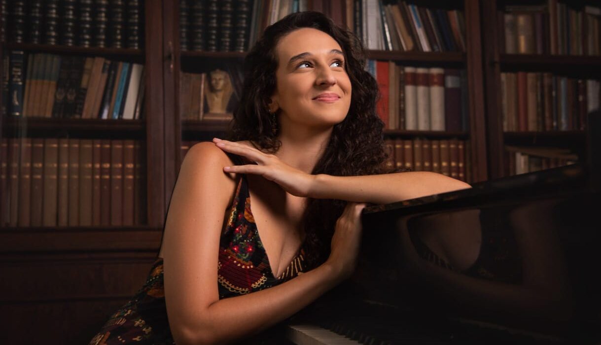 Antonia Medeiros, na Julieta de Serpa show