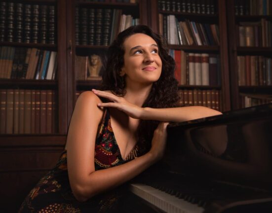 Antonia Medeiros, na Julieta de Serpa show