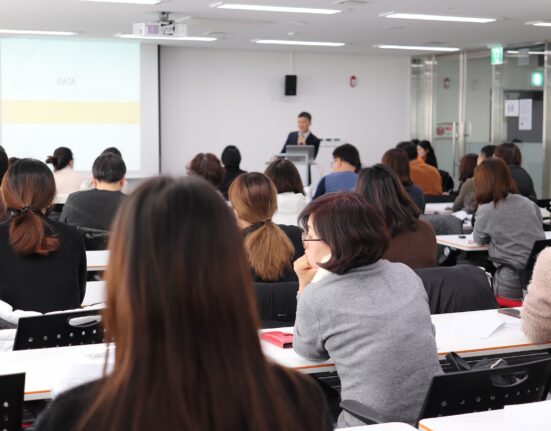 Embaixada dos EUA promove palestra virtual sobre empregabilidade para deficientes Eventos