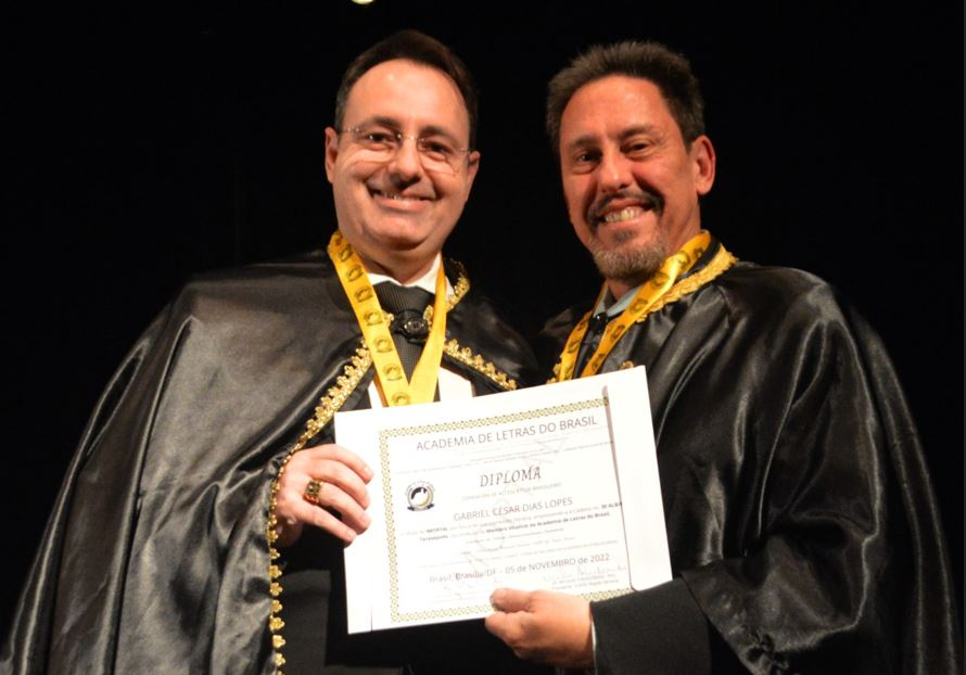 cademia de Letras do Brasil: Presidente da UniLogos toma posse como novo Imortal Colunismo Social