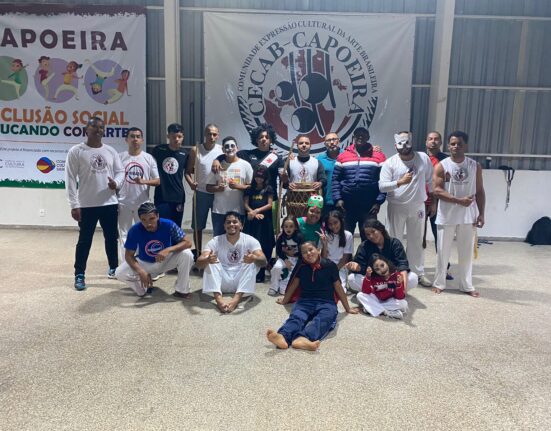 Samambaia: Projeto de capoeira promove batizado e troca de cordas no mês da Consciência Negra Natal