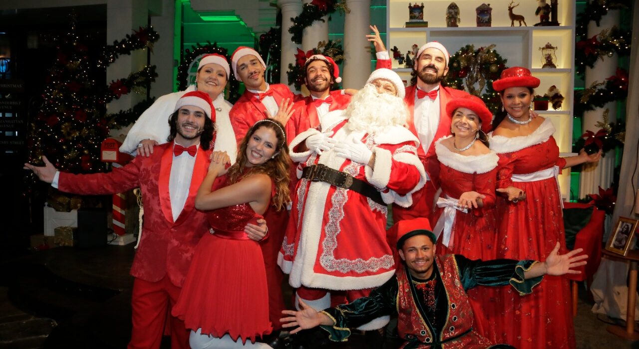 Julieta de Serpa estreia Chá Musical Natal em Família Gastronomia