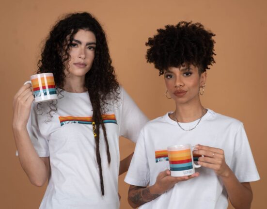 ‘O presente é feminino’: Lumas lança nova cápsula inspirada no feminismo Geral