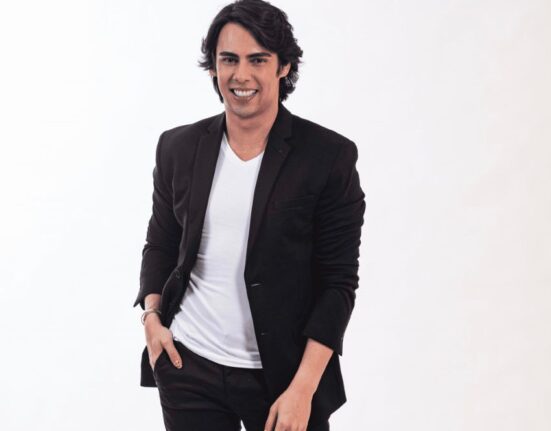 Influenciador Théo comemora 2 milhões de seguidores no Instagram com a festa “Xiiiuuu Caladinha“, no dia 21 de dezembro, no Qualistage Turismo