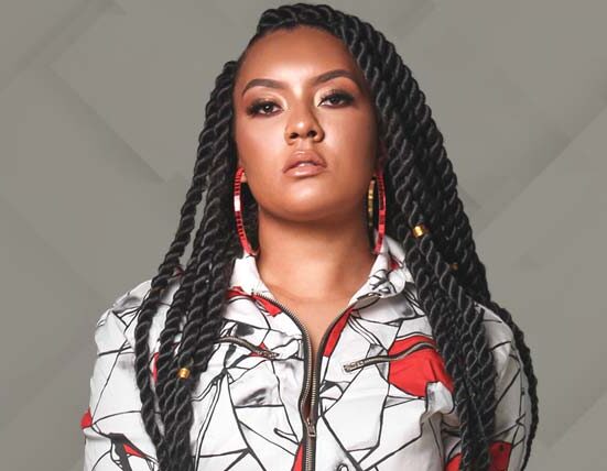 Encerrando ciclo de ouro, Carola é eleita destaque de 2022 por Amazon Music e EDM.com Beleza