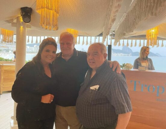 Lu Marinho em casa Colunismo Social