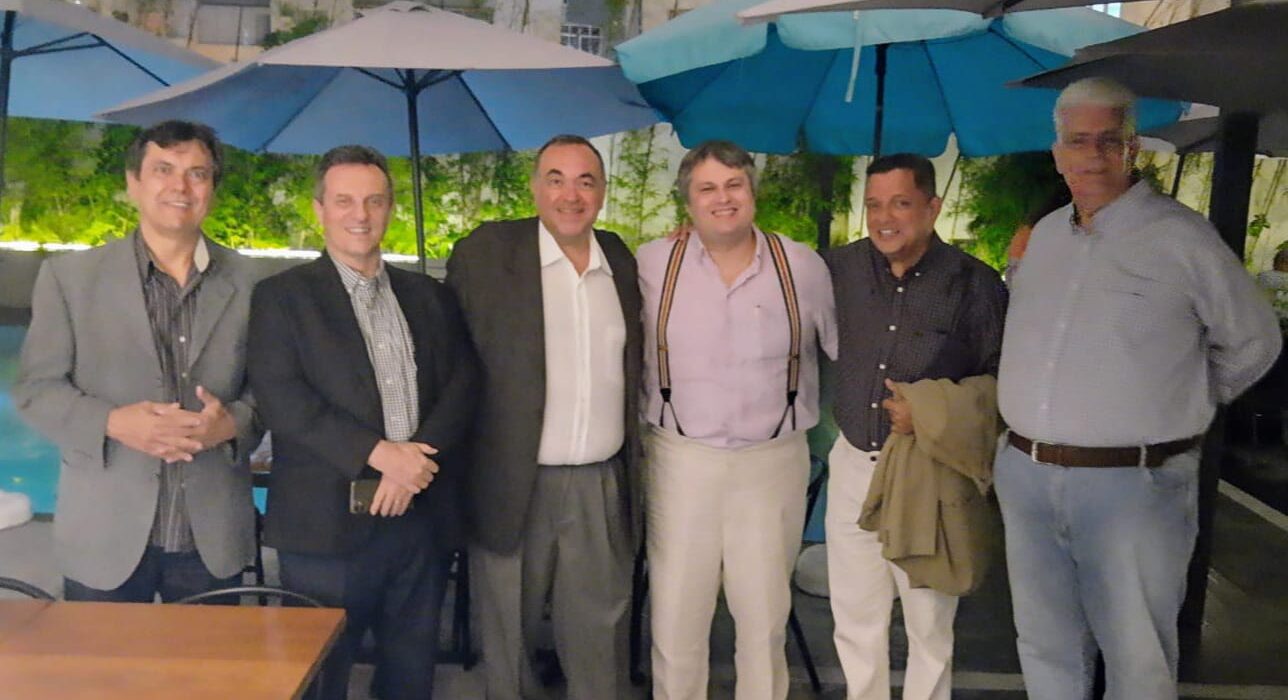 Confraternização de Natal Colunismo Social