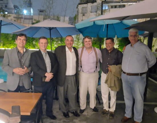 Confraternização de Natal Colunismo Social