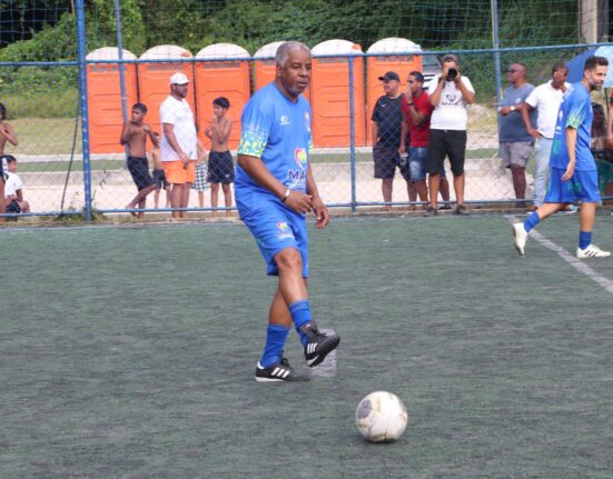 Futebol beneficente Colunismo Social