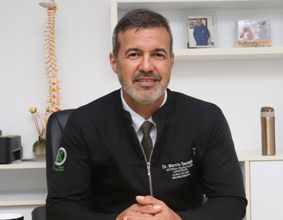 Dr. Marcio Santana tem Mini Documentário Dirigido por Escola de Diretora Global Beleza