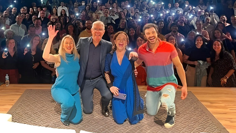 Elenco de “Nunca desista de seus sonhos” comemora sucesso na estreia de temporada no RJ claudelopes