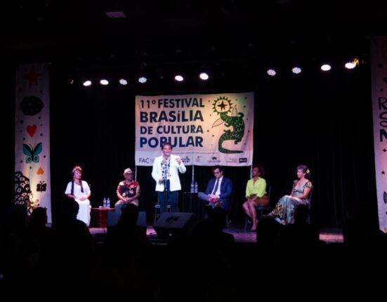‘Queremos chegar aos mestres, chegar aos griôs', diz Margareth Menezes durante participação no Festival Brasília de Cultura Popular Cultura