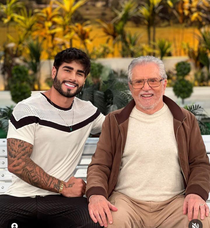 Thauan Teixeira reúne amigos para brindar a vida em celebração ao seu aniversário Colunismo Social