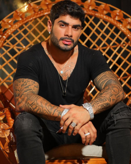 Thauan Teixeira reúne amigos para brindar a vida em celebração ao seu aniversário Colunismo Social