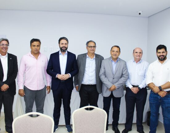 Codese assina contratação do projeto de engenharia para duplicação da GO-462 negócios