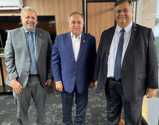 Senador Izalci se reúne com ministro da Justiça para tratar sobre intervenção e Fundo Constitucional do DF Férias