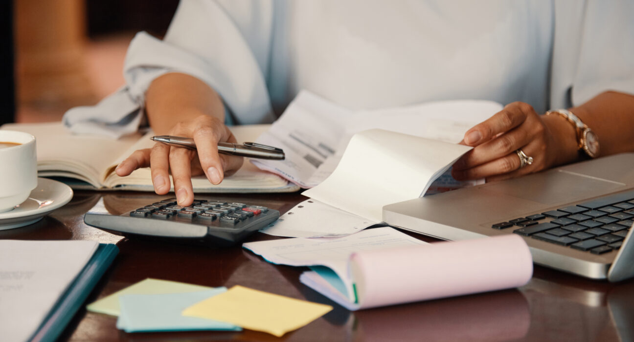 Brasileiros buscam na permuta multilateral alternativa para economizar com as contas de janeiro Economia