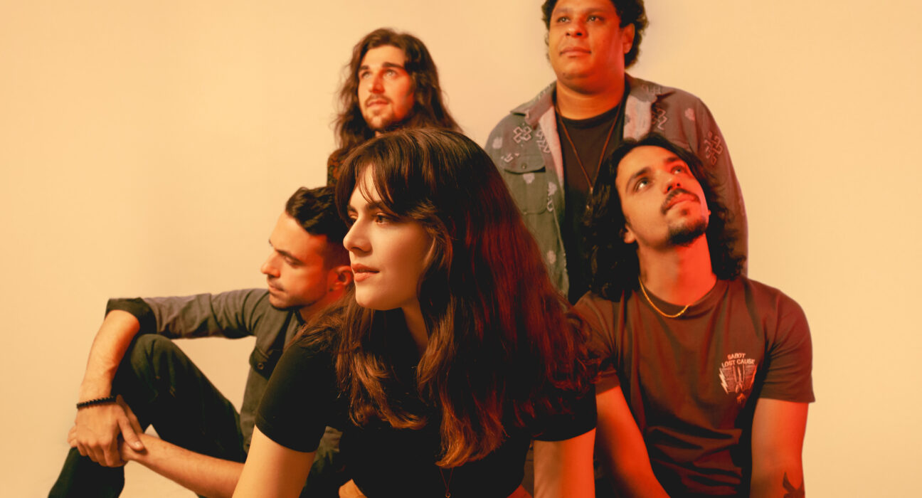 Ginger and The Peppers lança videoclipe de “Out of Phase” Música