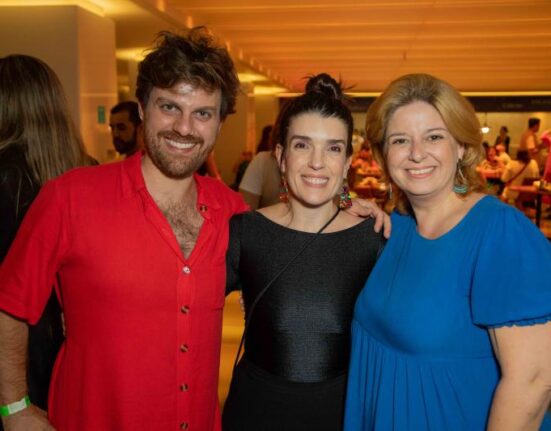 Teatro Porto recebe a Barca dos Corações Partidos Eventos