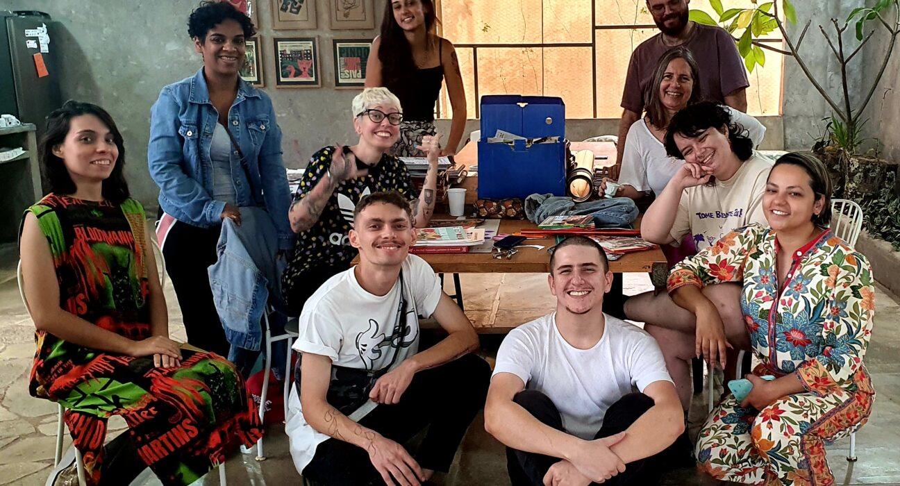 Exposição Coletivo deColagem reúne trabalhos de 14 colagistas do DF Artes