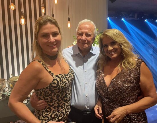 Comemoração Colunismo Social