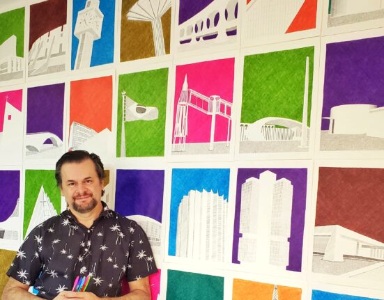 Espaço Cultural Renato Russo abre a xxposição "Brasília em linhas" Cultura