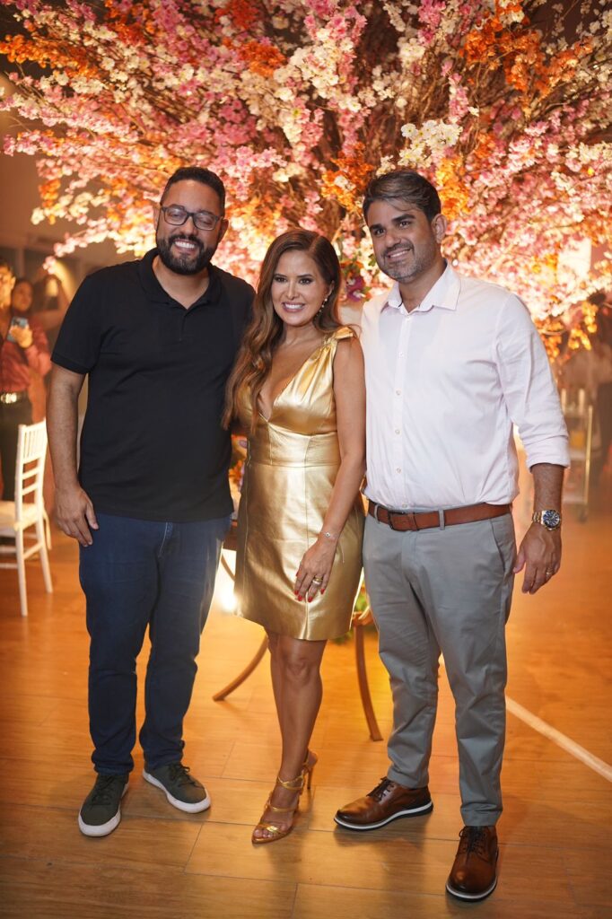 Alessandra Câmara comemora 50 anos Colunismo Social