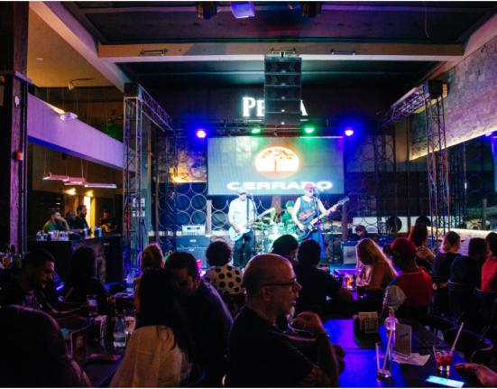 Henrique & Hernane, Pitwawa e Liga Joe dividem palco do bar Cerrado Cervejaria Rio de janeiro