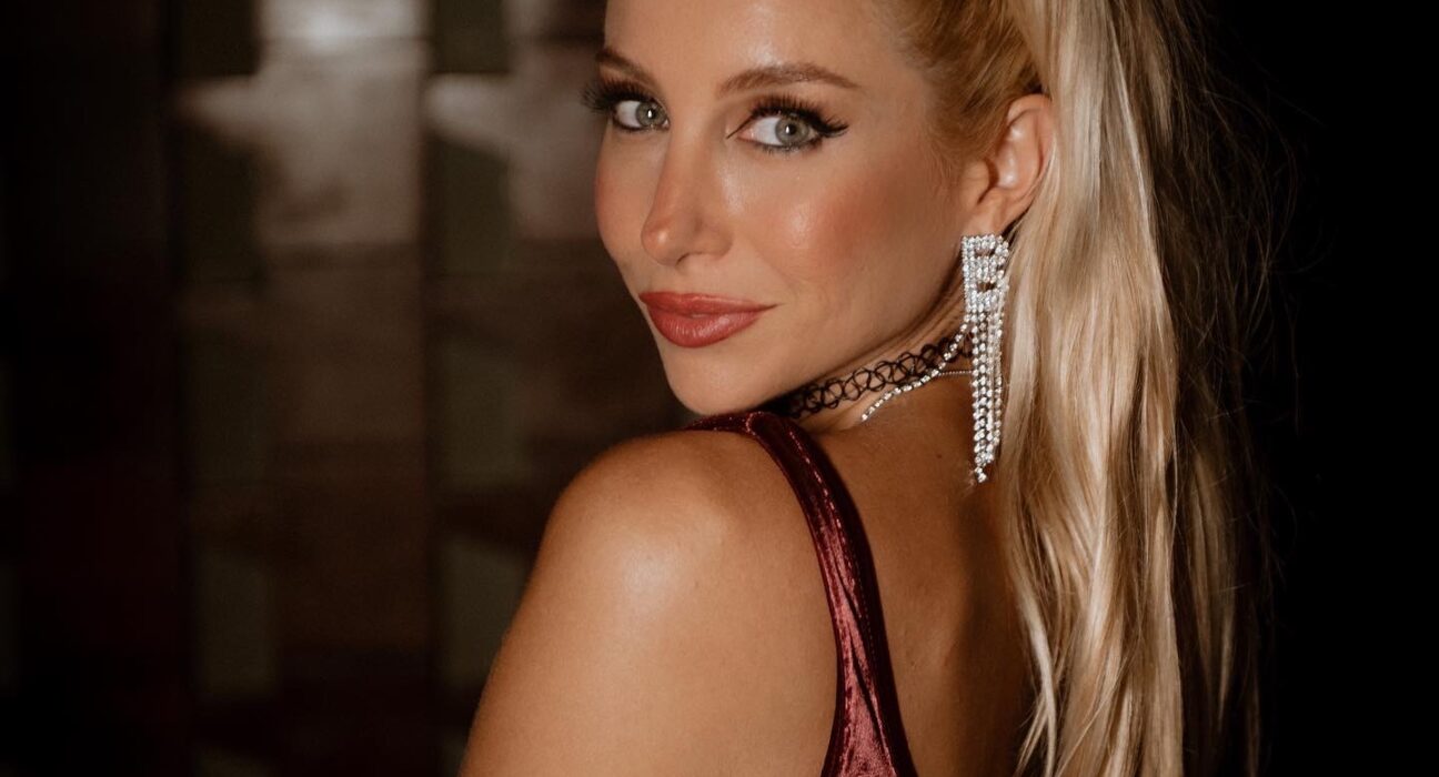 DJ Brunetta lança linha de camisetas Colunismo Social