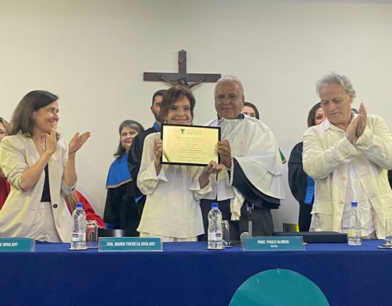 Homenagem Colunismo Social