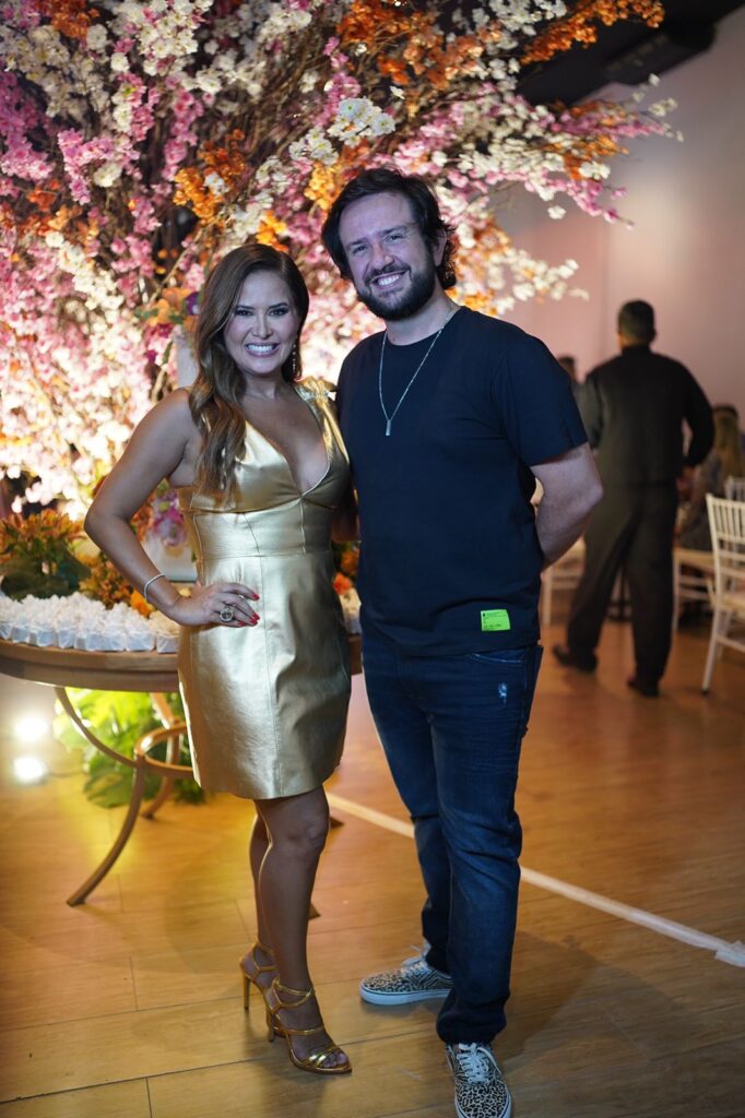 Alessandra Câmara comemora 50 anos Colunismo Social