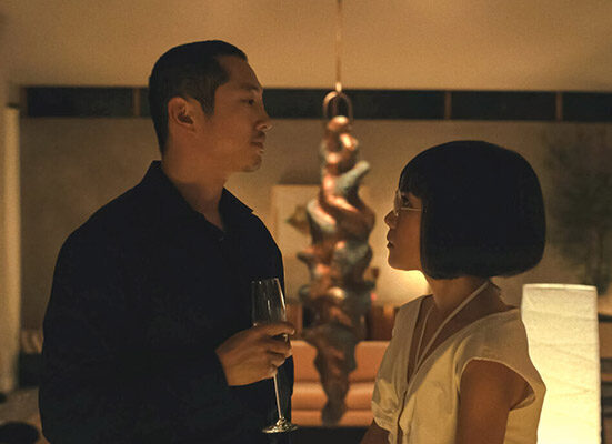 Treta: Netflix divulga trailer da nova série estrelada por Steven Yeun e Ali Wong Esporte
