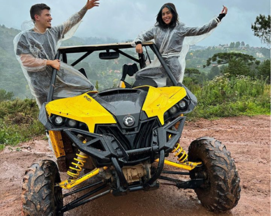 Mais fortes do que nunca: Tati Zaqui e Thomaz Costa passam fim de semana romântico em Campos do Jordão Música