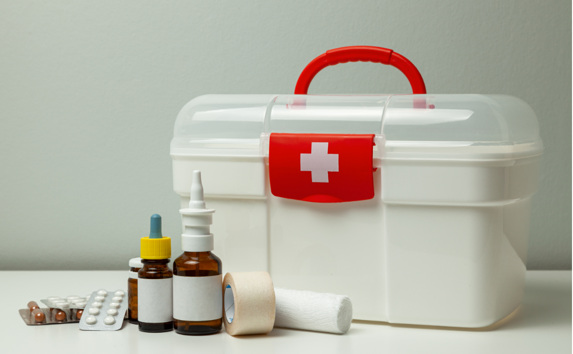 Seis dicas para você ter uma farmacinha perfeita Saúde