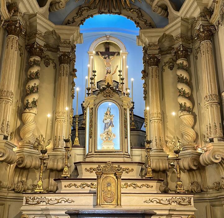 Reabertura em maio Colunismo Social