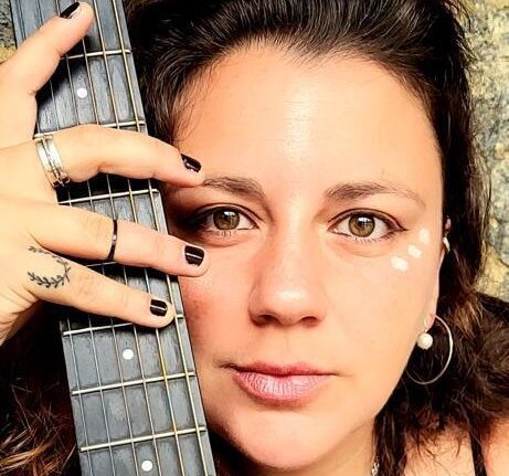 Dora Toiá, na Julieta de Serpa Colunismo Social