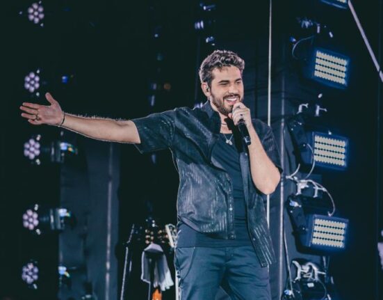 Gustavo Mioto lança terceira parte do DVD de 10 anos com tema de fim do mundo em música de destaque Música