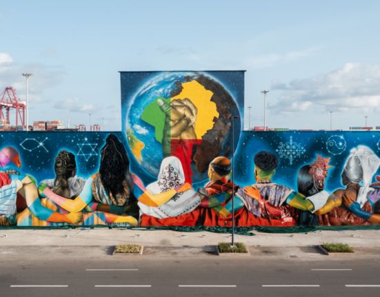 Eduardo Kobra exalta a coexistência e a tolerância em seu novo mural, em Benin, na África Cidadania