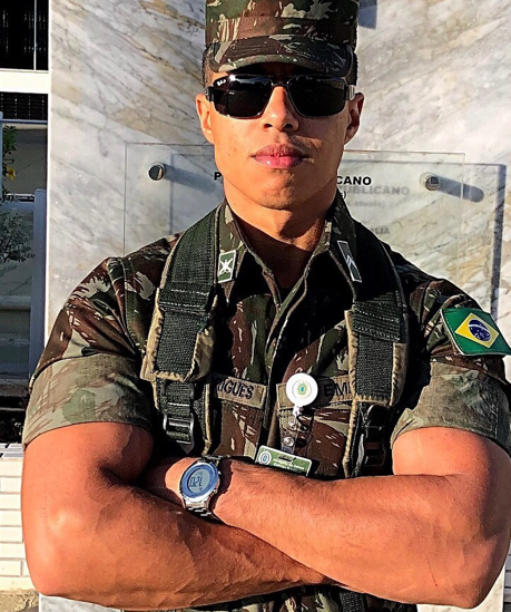 Militar faz sucesso na plataforma Privacy vendendo conteúdo Beleza