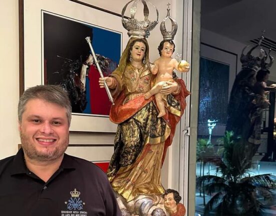 Missa de aniversário Colunismo Social