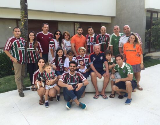 Família tricolor Colunismo Social