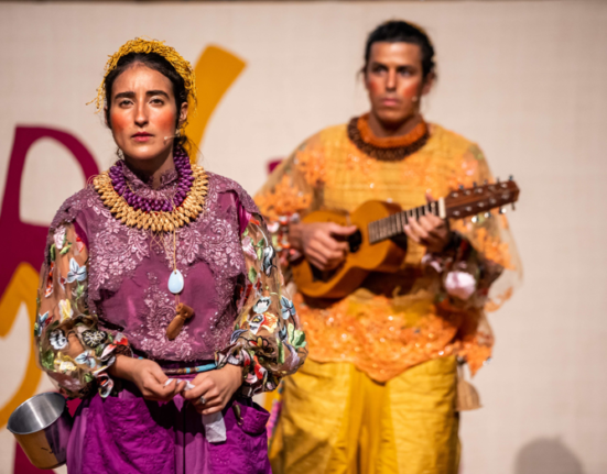"Proncovô", show cênico de Laura de Castro e Zé Motta, encerra circulação em Ouro Preto Moda